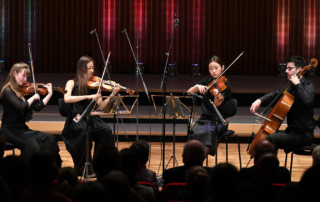Yiju Michelle Seo (Violine),Juhee Lee (Viola), Eduardo Marcos Martínez Ferrer (Violoncello)